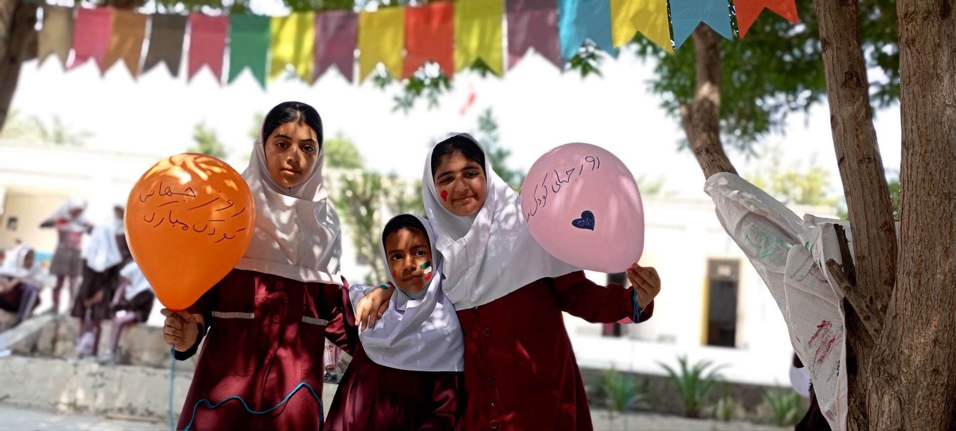 جشن روز جهانی کودک در مدرسه مولوی فین 