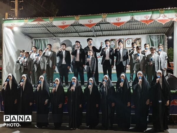 حضور مردم هشتگرد در  هشتادو دومین شب راهپیمایی