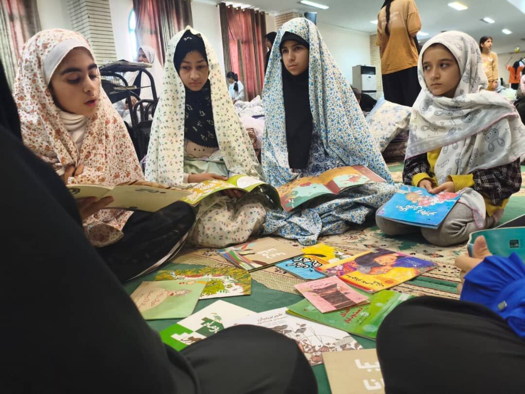 لحظات ناب اعتکاف دانش‌آموزی دختران در جاسک
