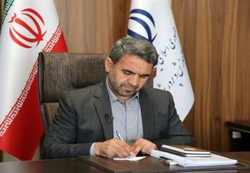 معلمان با وفاق ملی و دستان توانای خویش مشعل علم و دانش را برای اعتلای ایران فروزان بدارند