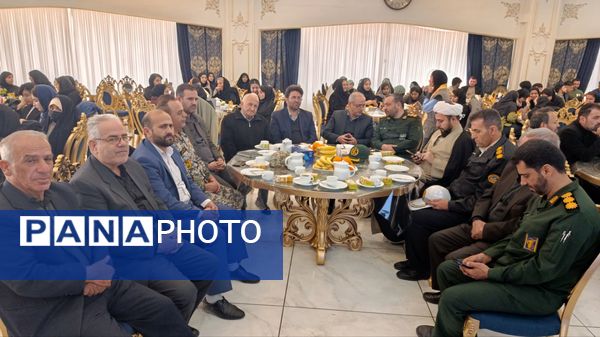 تقدیر از منتخبین کنکور ۱۴۰۳-۱۴۰۴ در جشنواره «فخر» خسروشاه