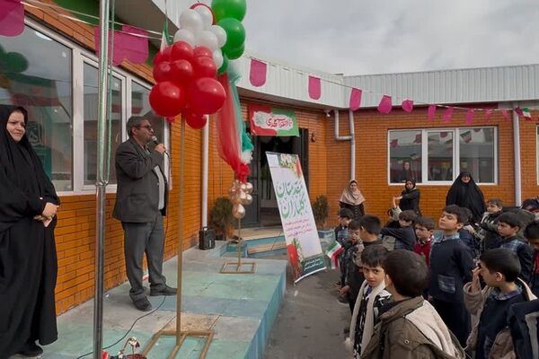 جشن انقلاب در ناحیه دو شهرری با حضور معاون پرورشی و فرهنگی شهرستانهای استان تهران 