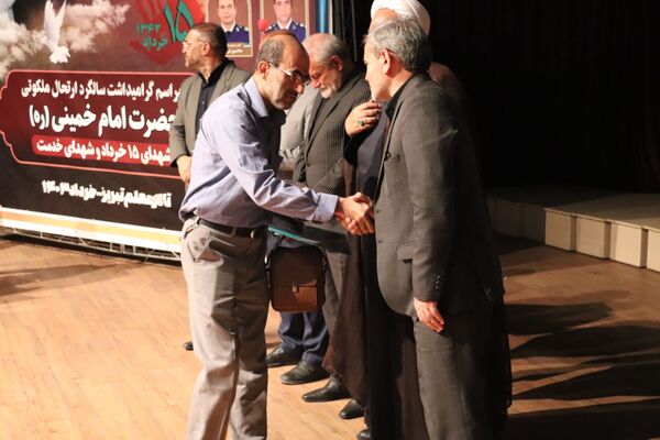 مراسم گرامیداشت سالگرد رحلت امام خمینی(ره) با حضور فرهنگیان تبریز