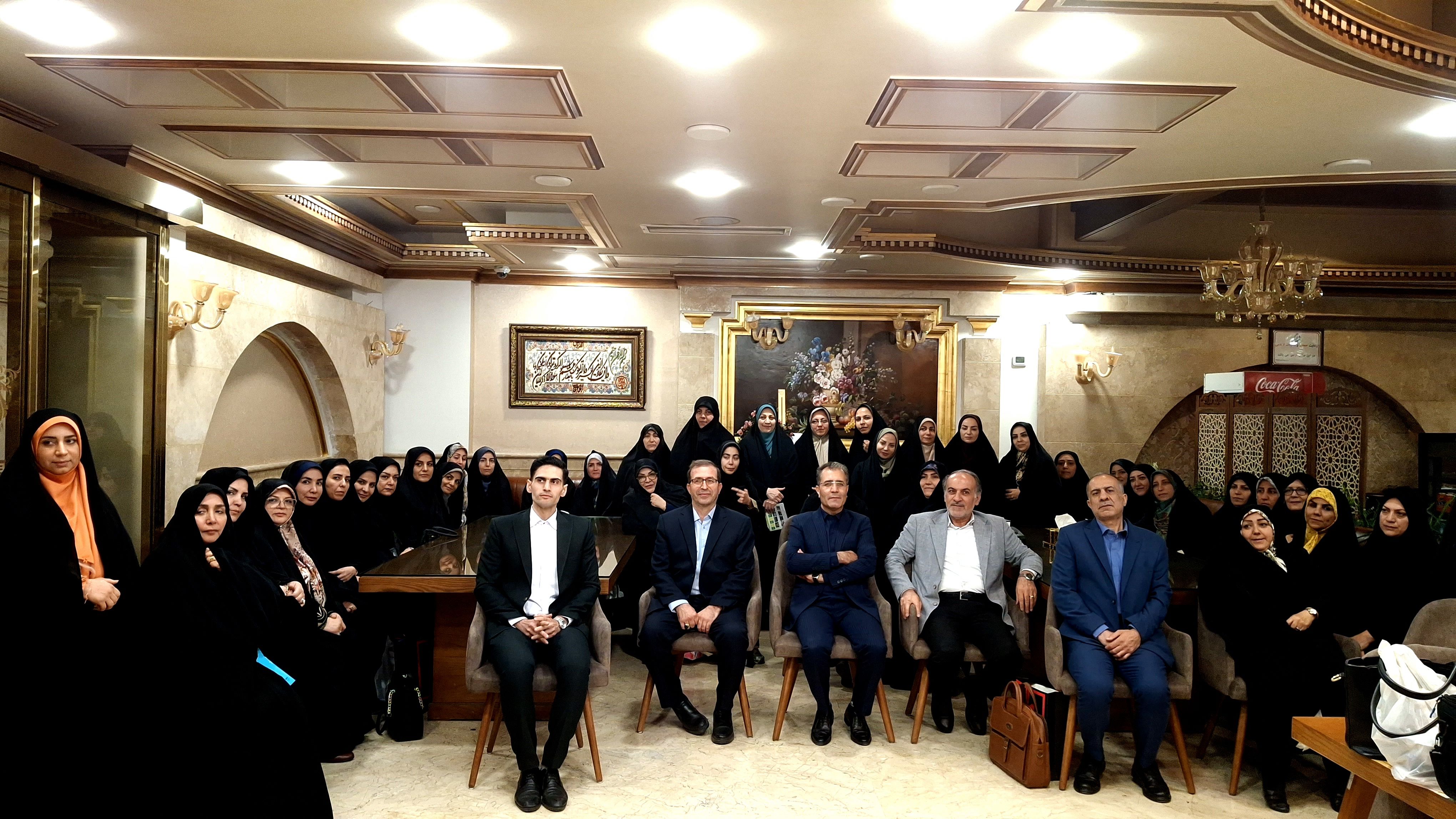 هم‌خوانی اندیشه‌ها، گامی به‌سوی دانایی تربیتی