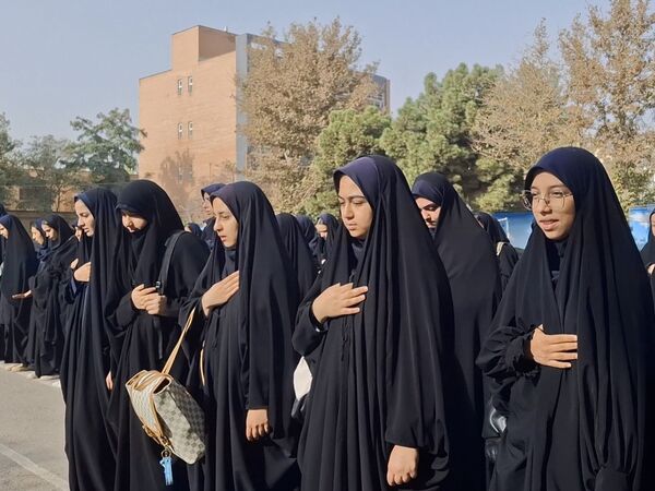 کلاس‌های پیش نیاز سال تحصیلی در مدرسه شاهد تقوا پیشگان 