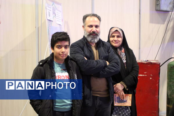  حال هوای غرفه وزارت آموزش و پرورش در سی و دومین نمایشگاه بین‌المللی قرآن کریم 