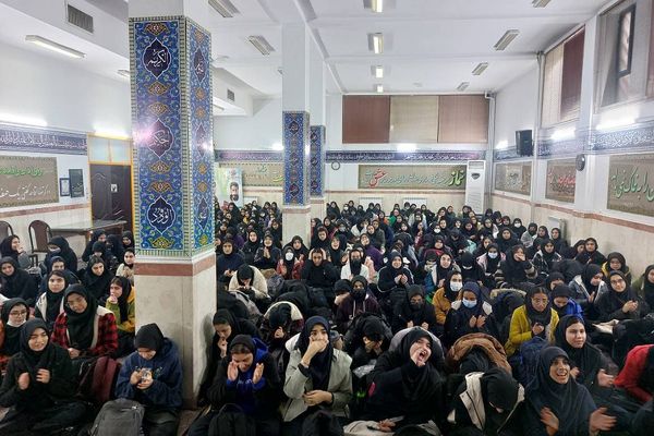 جشن میلاد حضرت زهرا (س) و روز مادر در مدارس ناحیه دو شهرری 