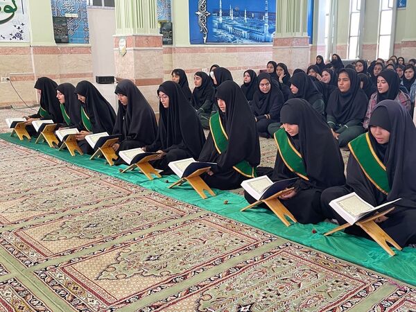 آیین افتتاحیه دهمین دوره طرح مصباح الهدی در مدارس ملارد 