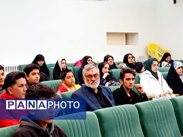 جلسه سفیران رسانه‌ای مدارس در کاشمر