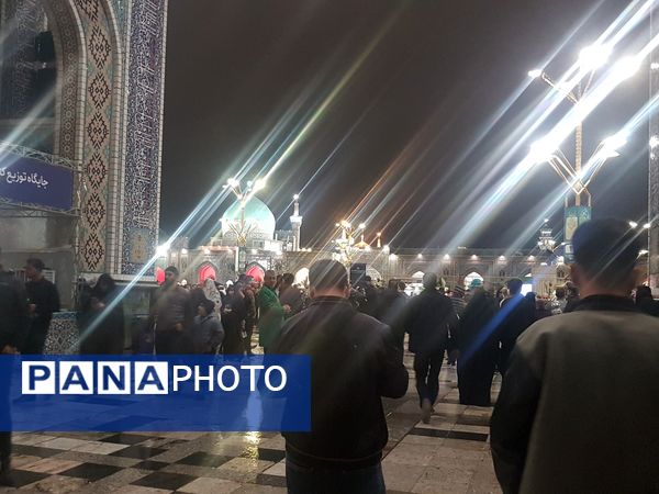 حرم مطهر رضوی میزبان  سوگواران درآخرین شب قدر