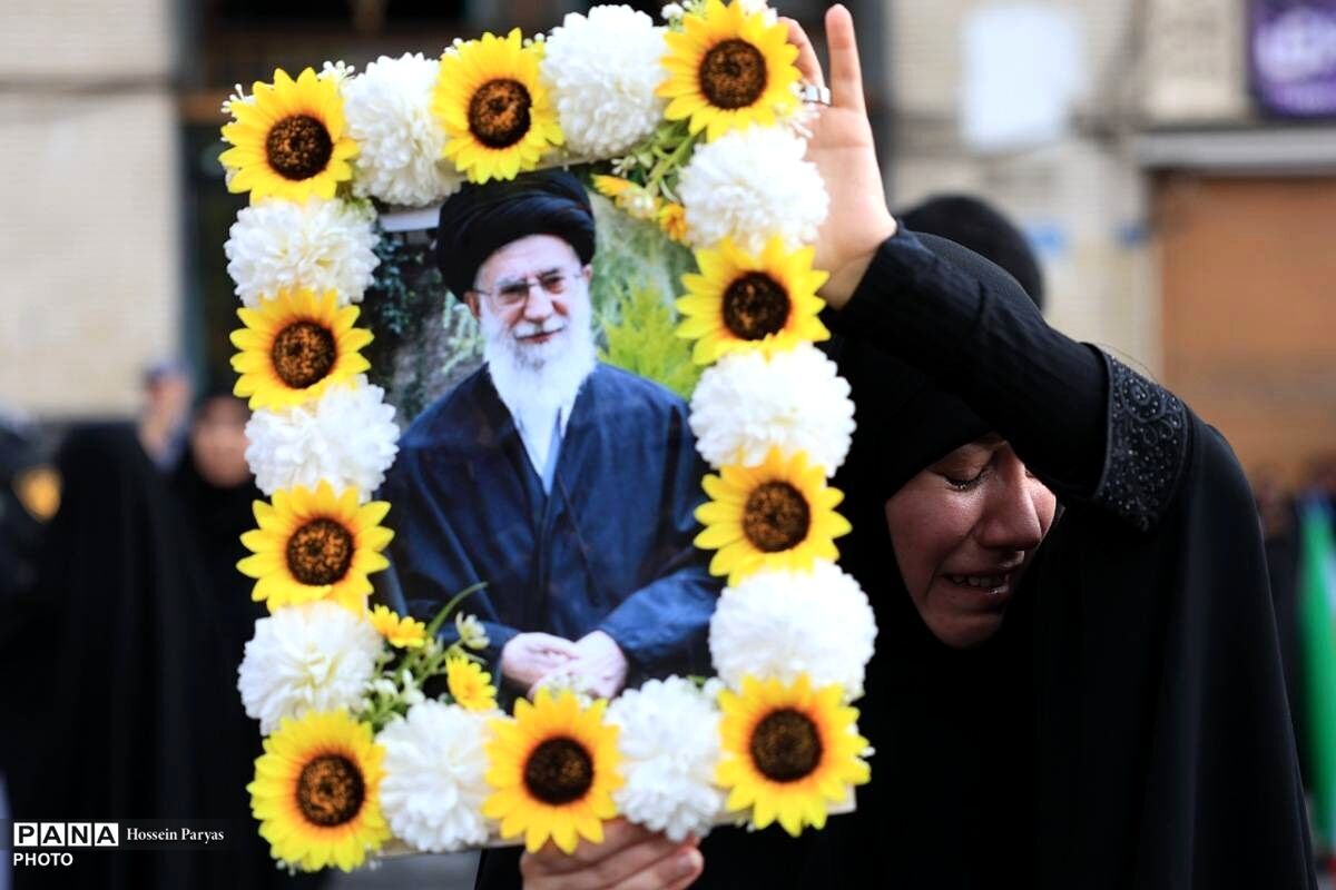 مراسم تشییع رهبر شهید انقلاب اسلامی صحنه‌ای بی نظیر در تاریخ جهان ثبت کرد