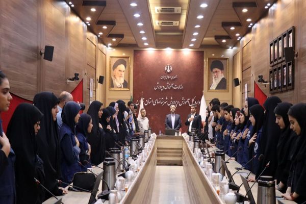 نشست صمیمی فعالین رسانه ای دانش‌آموزان با مدیرعامل خبرگزاری پانا