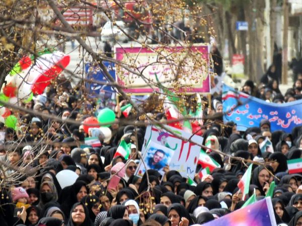 خروش مردم ولایت مدار شهرستان خلیل‌آباد‌ در یوم‌الله 22 بهمن