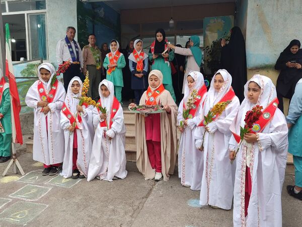 آشنایی با فرهنگ و بازی‌های بومی و محلی در ارزیابی سازمان دانش‌آموزی از مدارس قائمشهر