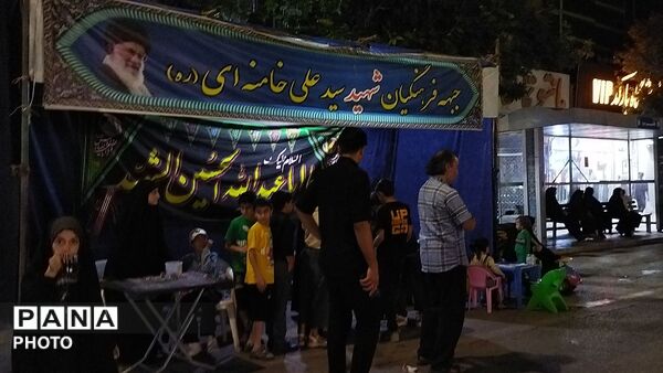 موکب جبهه فرهنگیان نیشابور در چهارمین شب ماه محرم ۱۴۰۵