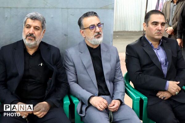 گرامیداشت اربعین رهبر شهید انقلاب و شهدای جنگ رمضان در نماز جمعه باقرشهر و کهریزک 