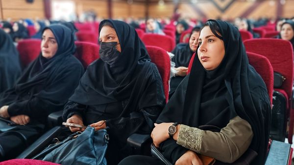 آیین گرامیداشت تجلیل از معلمان نمونه کشوری کهگیلویه و بویراحمد