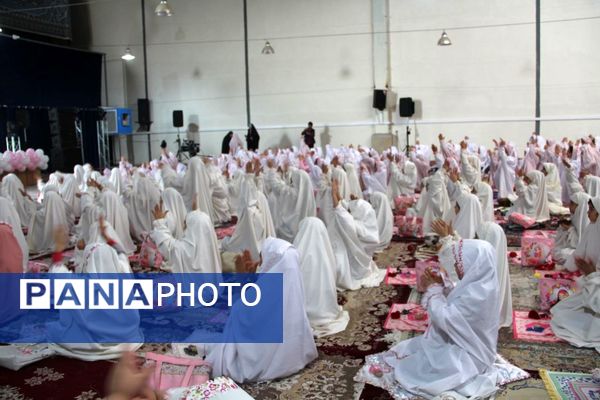 آغاز فصل بندگی در فضای شور و معنویت