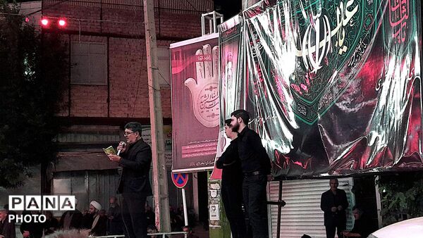 مراسم عزاداری شب های دهه اول محرم در شهرستان درگزین با حضور هیئت عزاداران 