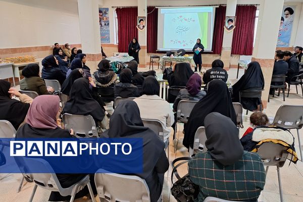 کارگاه توانمندسازی دبیران درس تفکر و سبک زندگی در پردیس