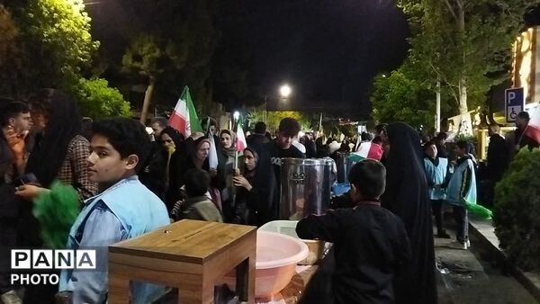 قاب های از جنس خدمت در نیشابور-۳