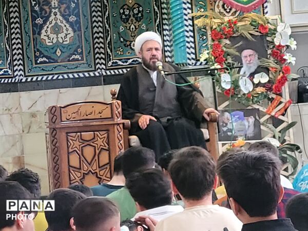 آیین تقدیر از ۷۰ معلم جهادی در مسجد انصارالحسین(ع) قم