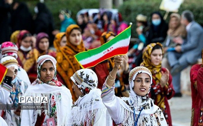 تقویت نقش مدارس روستایی و عشایری در توسعه جوامع محلی/ ارتقای مهارت‌آموزی در مدارس روستایی و عشایری دنبال می‌شود