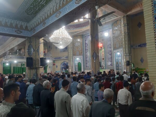 نماز عبادی سیاسی جمعه با حضور پرشور عموم مردم شهرستان ورامین