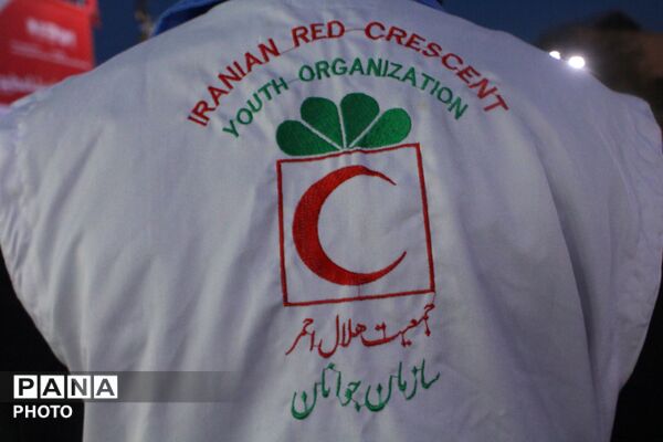آموزش امداد و نجات در قلب همدان؛ میدان امام میزبان فعالیت‌های جمعیت هلال‌احمر شد