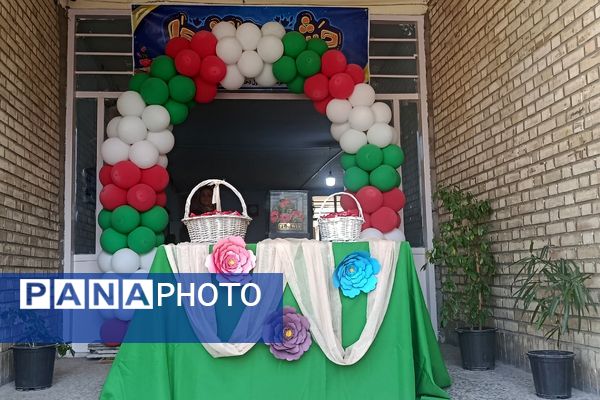  آغاز سال تحصیلی با همراهی حافظان نظم و امنیت در دبستان بعثت ۲