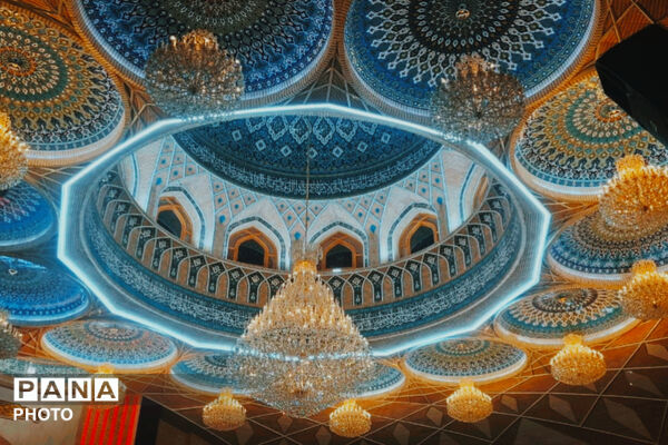گام‌های عاشقی در عمود ۳۲۷