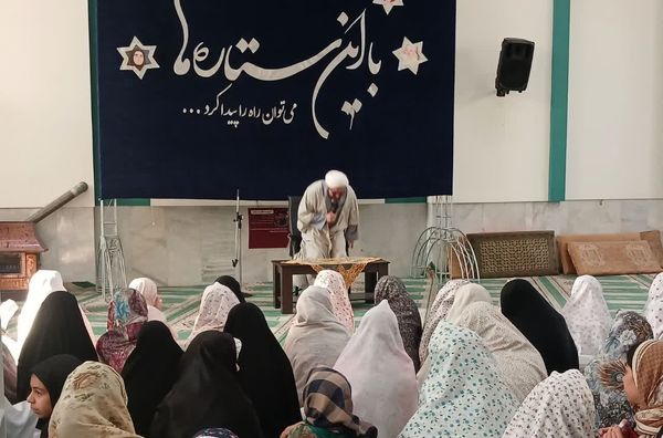 جلسه پرسش و پاسخ معنوی در اعتکاف