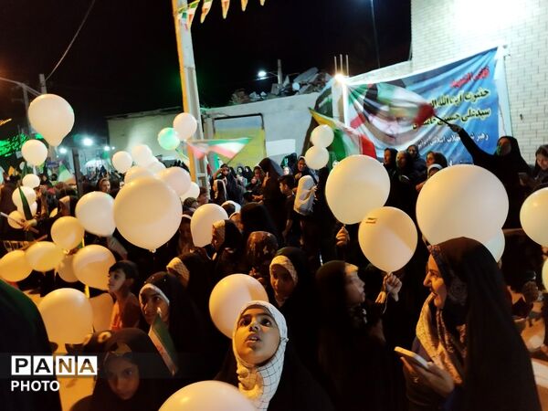 چهل‌وپنجمین گردهمایی مردمی با عطر معنویت