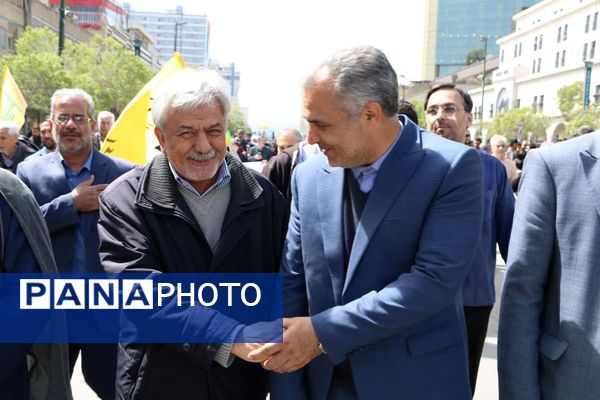 خروش دانشجویی و فریاد آزادی قدس در خیابان‌های غیرت مشهد