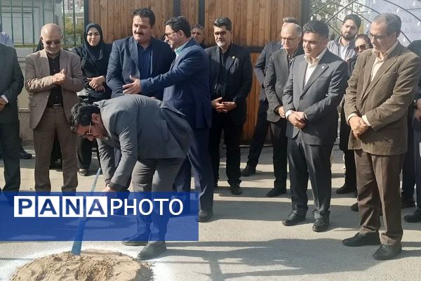 آیین کلنگ‌زنی پروژه‌های حوزه بهداشت و درمان شهرستان ری