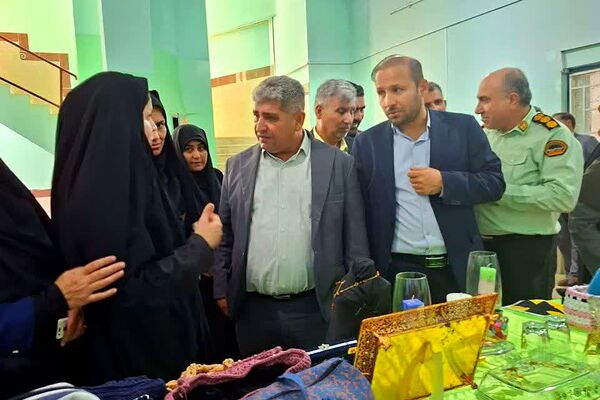 برگزاری نمایشگاه به مناسب هفته ملی مهارت در شهرستان باشت