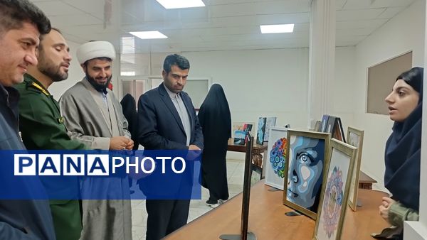 نمایشگاه دستاوردهای هنرجویان هنرستان شیخ محمد بلیغ و معرفت در شهرستان فیروزکوه