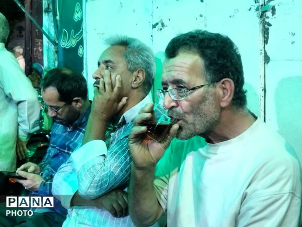 چایخانه حضرت زهرا (س)؛ جایی که مهربانی دم میآید و محبت سرو میشود