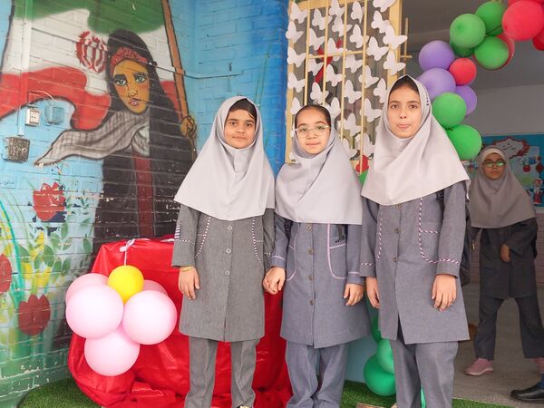 مراسم آغاز سال تحصیلی جدید در دبستان توحید 