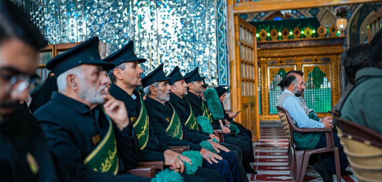 عطر گلاب و نور خدمت در آستان امامزادگان محمد و سکینه خاتون  در آستانه دهه کرامت