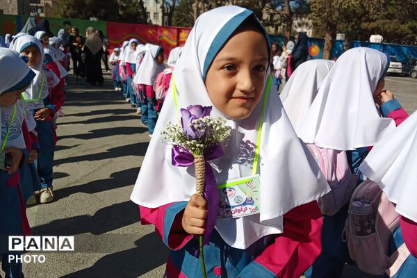 جشن شکوفه ها؛ در قاب پانا