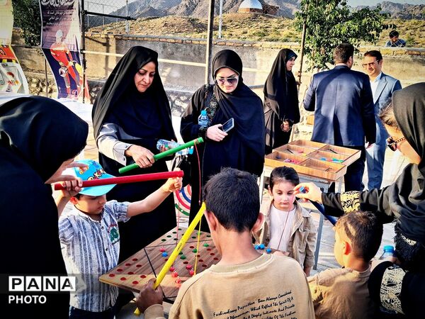 دومین روز برنامه طبیعت گردی «هم قدم با بهار» 