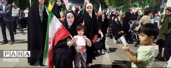 ما صحنه را خالی نمی کنیم