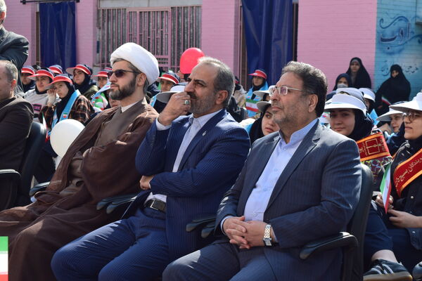 حضور پرشمار مسئولان آموزش و پرورش در جشن دهه فجر
