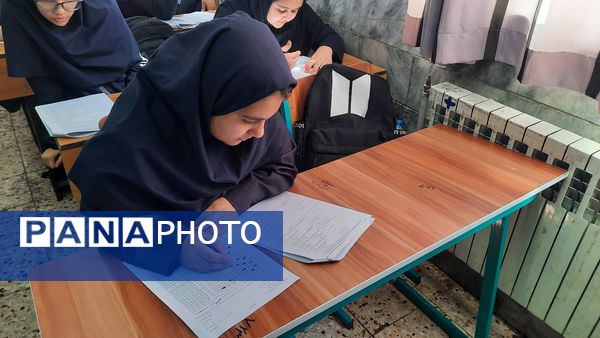 برگزاری آزمون سنجش آغازین به صورت هماهنگ کشوری در دبیرستان فرهنگیان ناحیه ۷ مشهد