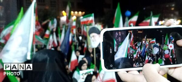 قاب پانا میزبان اجتماع پرشور مردمان ولایت مدار نیشابور در بلوار فضل