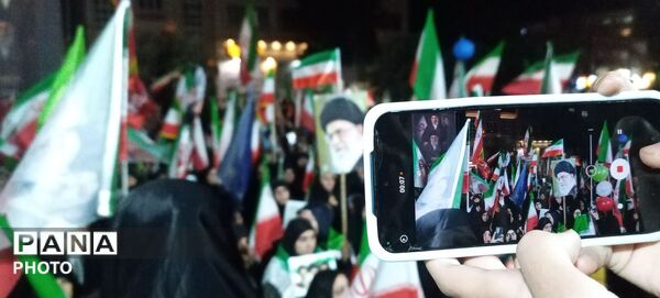 قاب پانا میزبان اجتماع پرشور مردمان ولایت مدار نیشابور در بلوار فضل