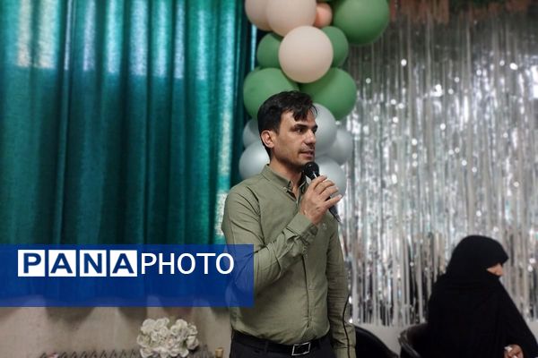 برگزاری جشن بزرگداشت میلاد باسعادت پیامبر اکرم(ص) و امام صادق(ع) در دبستان شهیدرجایی شهرستان قدس