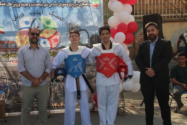همبستگی در قامت ورزش