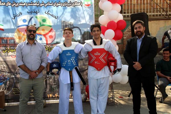 همبستگی در قامت ورزش